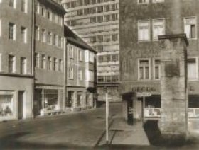 historische Leutrastraße